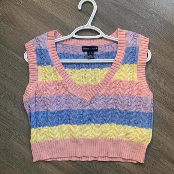 Urban Planet Sweaters - URBAN PLANET V-neck Sweater Vest, NWOT, Cropped, Pastel, 50%Cotton, Small